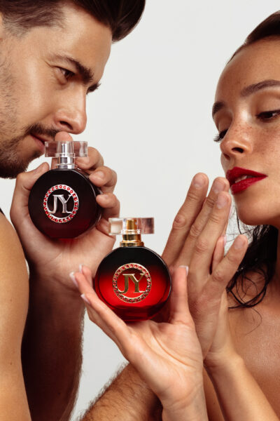 perfumy z feromonami uwodzenia dla niej i dla niego